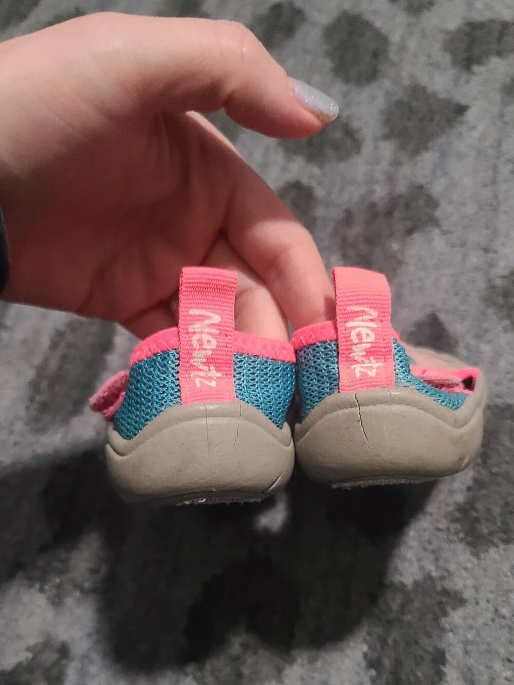Newtz Water Shoes Girls sz 7